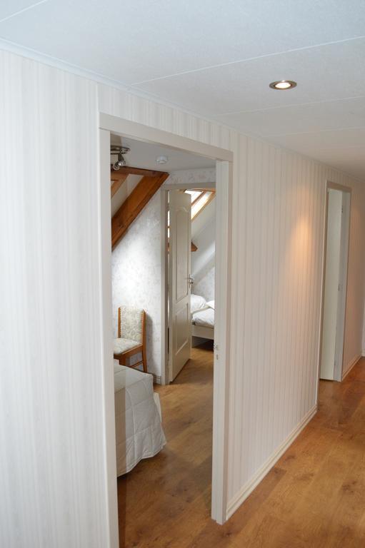 Huize Ouwervelden Bed & Breakfast Wouwsche Plantage Room photo